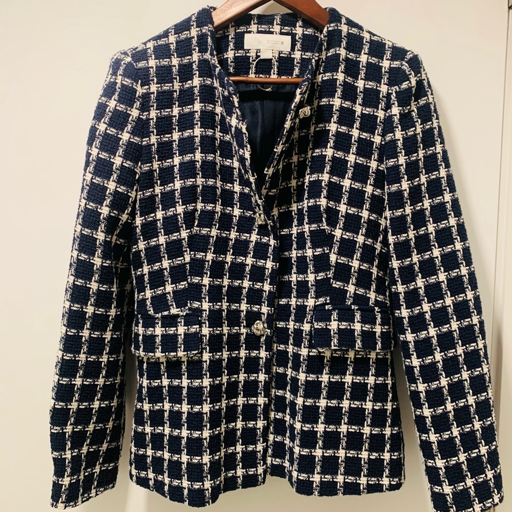 Zara Navy and White Checkered Blazer NWOT. Cute button details